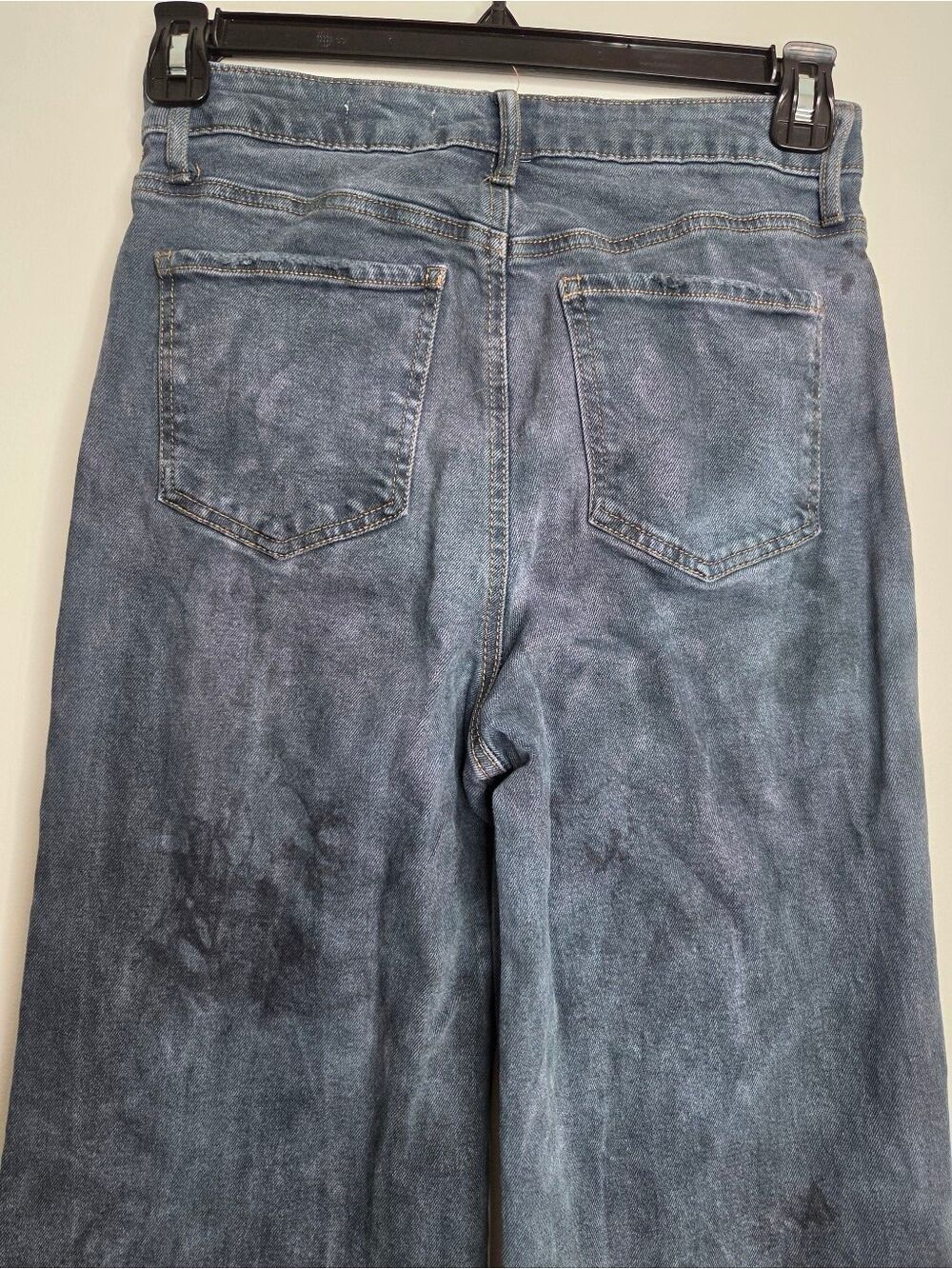 BCBG Generation High Rise Wide Leg Raw Hem Jeans Size 28/6 - Picture 10 of 16